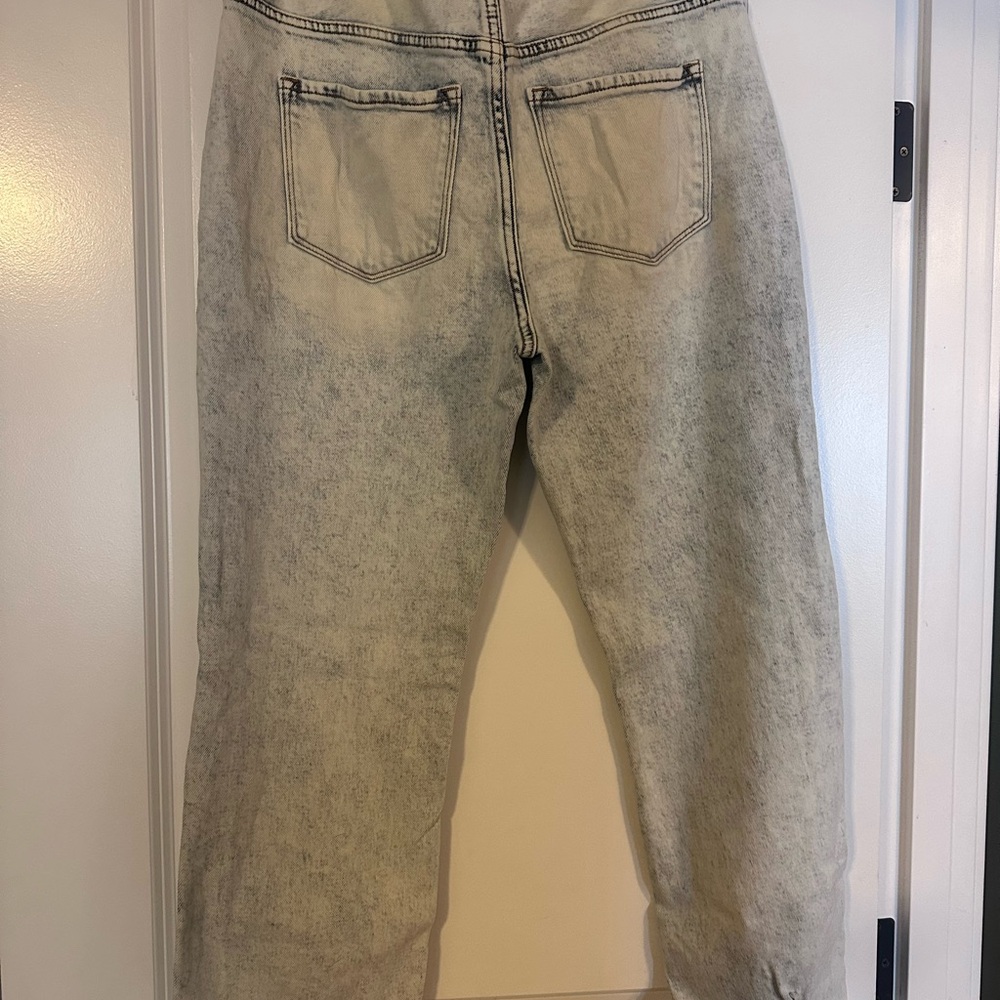 Vervet Acid Wash Jeans - Picture 3 of 4